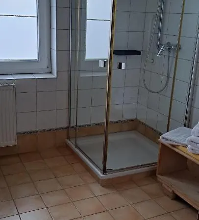 Haus Pierzinger * 웨글