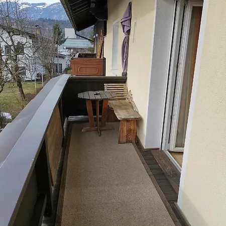 Haus Pierzinger Апартаменты
